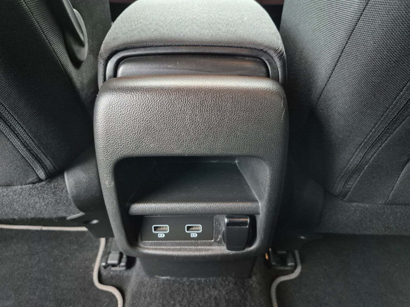 Blå Renault Kadjar fra 2019