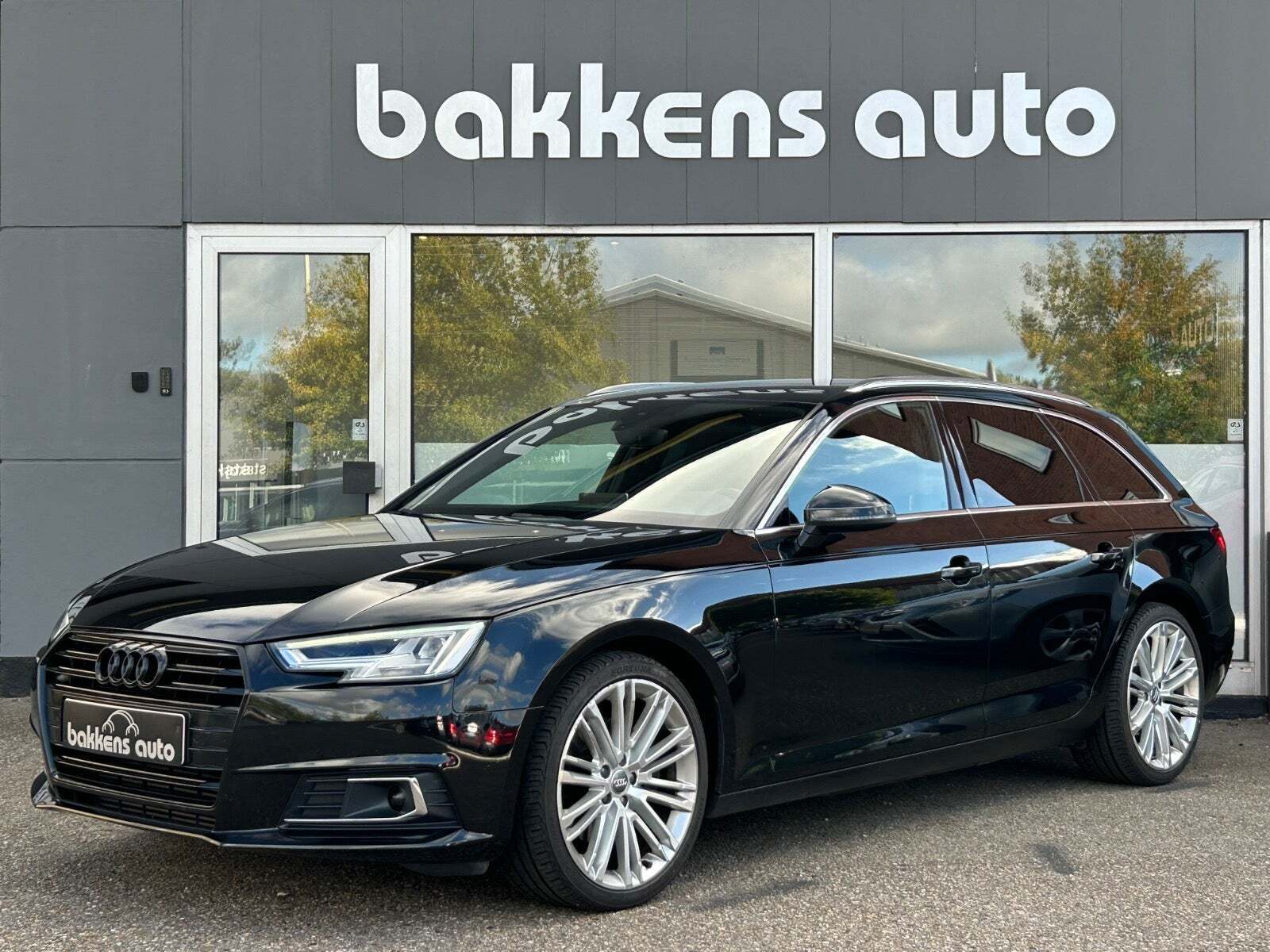 Audi A4 3,0 TDi 218 Avant S-tr.