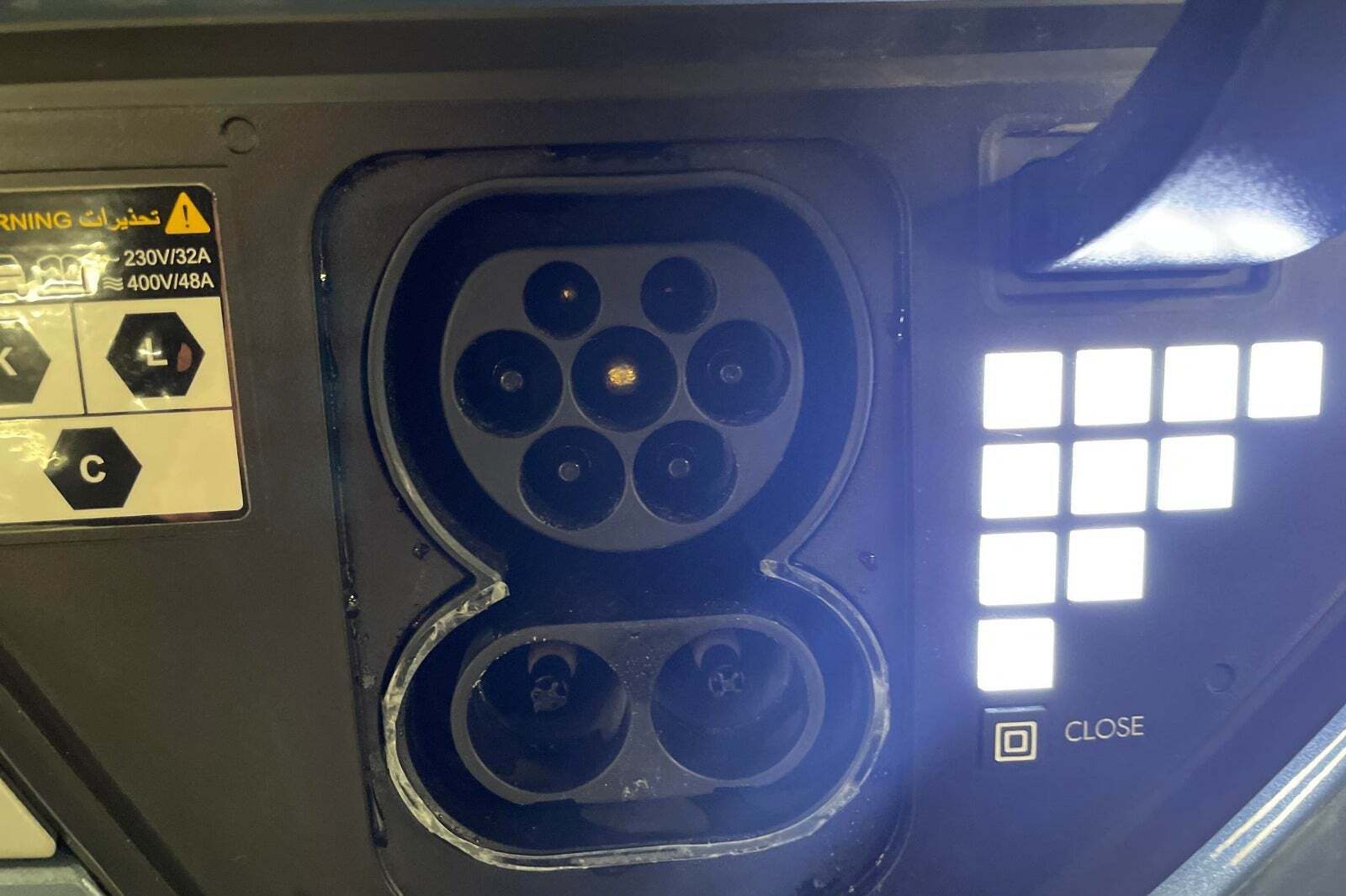 Blå Hyundai Ioniq 5 fra 2024