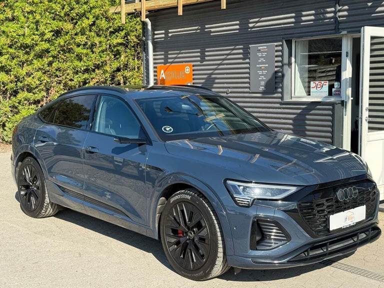 Audi Q8 e-tron 55 S-line Sportback quattro