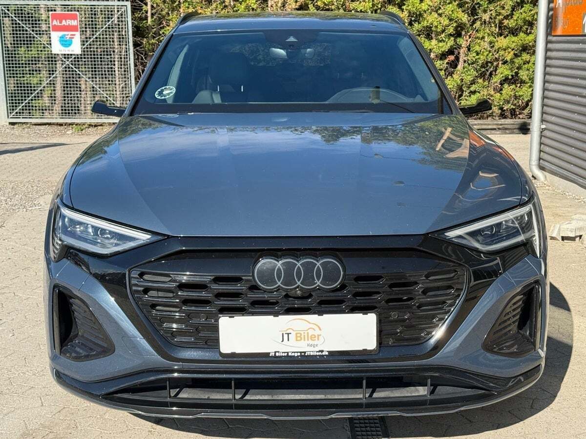 Audi Q8 e-tron 55 S-line Sportback quattro