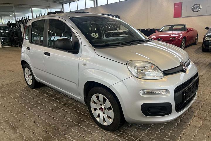 Sølv Fiat Panda fra 2017