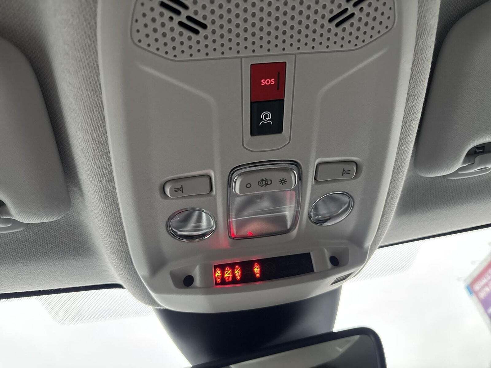 Blå Citroën ë-C4 fra 2022