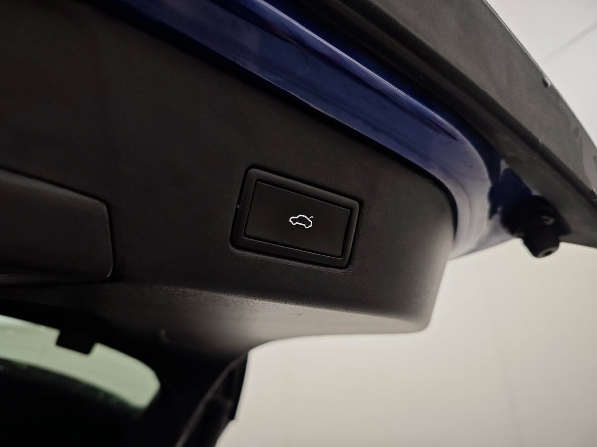 Blå VW ID.4 fra 2021