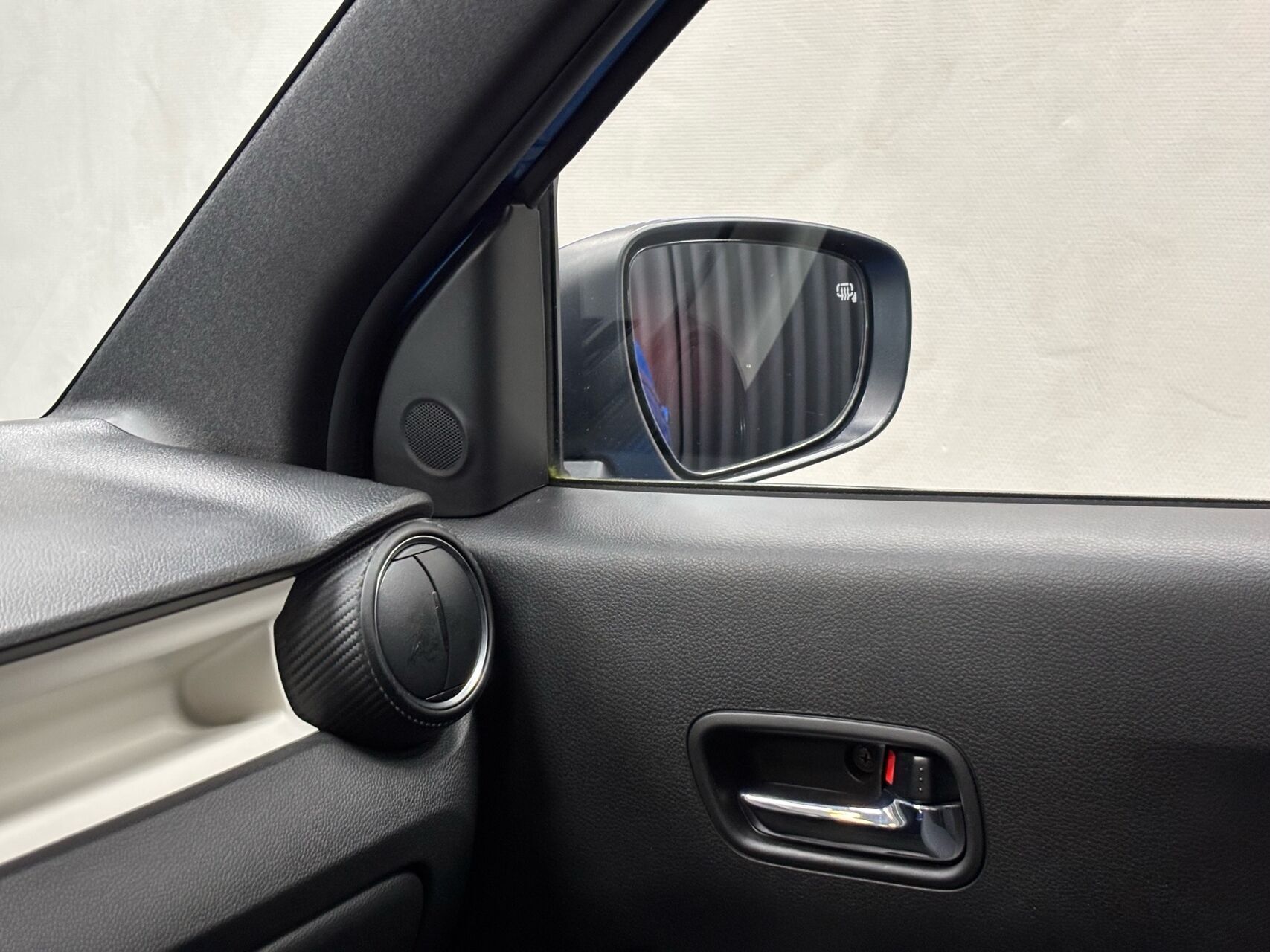 Blå Suzuki Ignis fra 2022