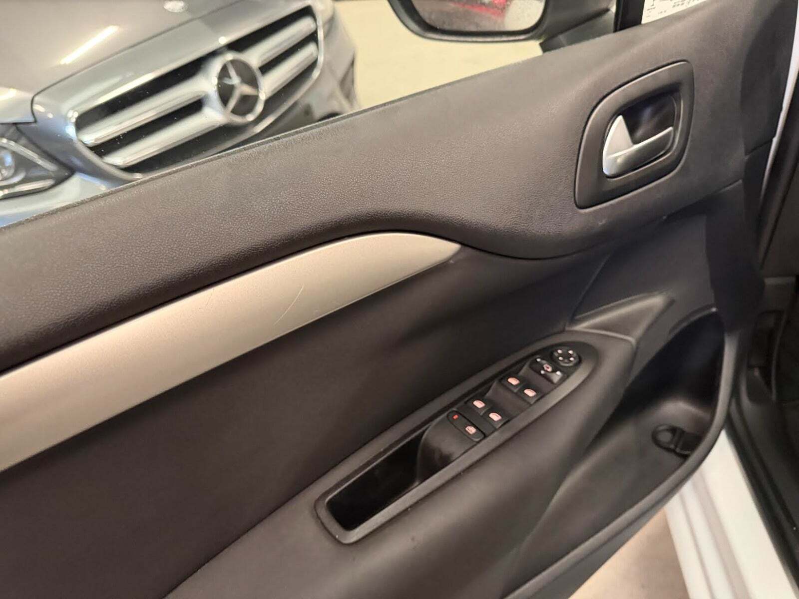 Hvid Citroën C4 fra 2015