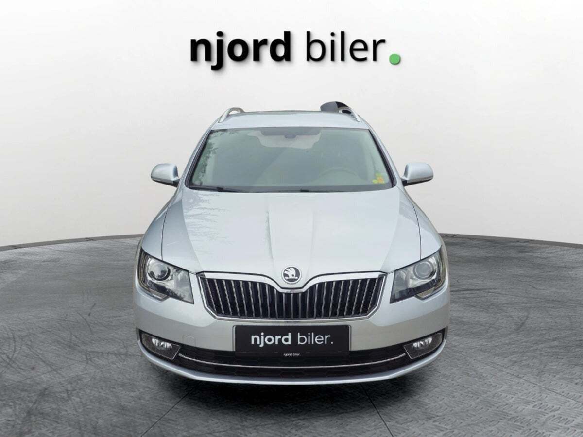 Skoda Superb 1,8 TSi 160 Elegance Combi DSG