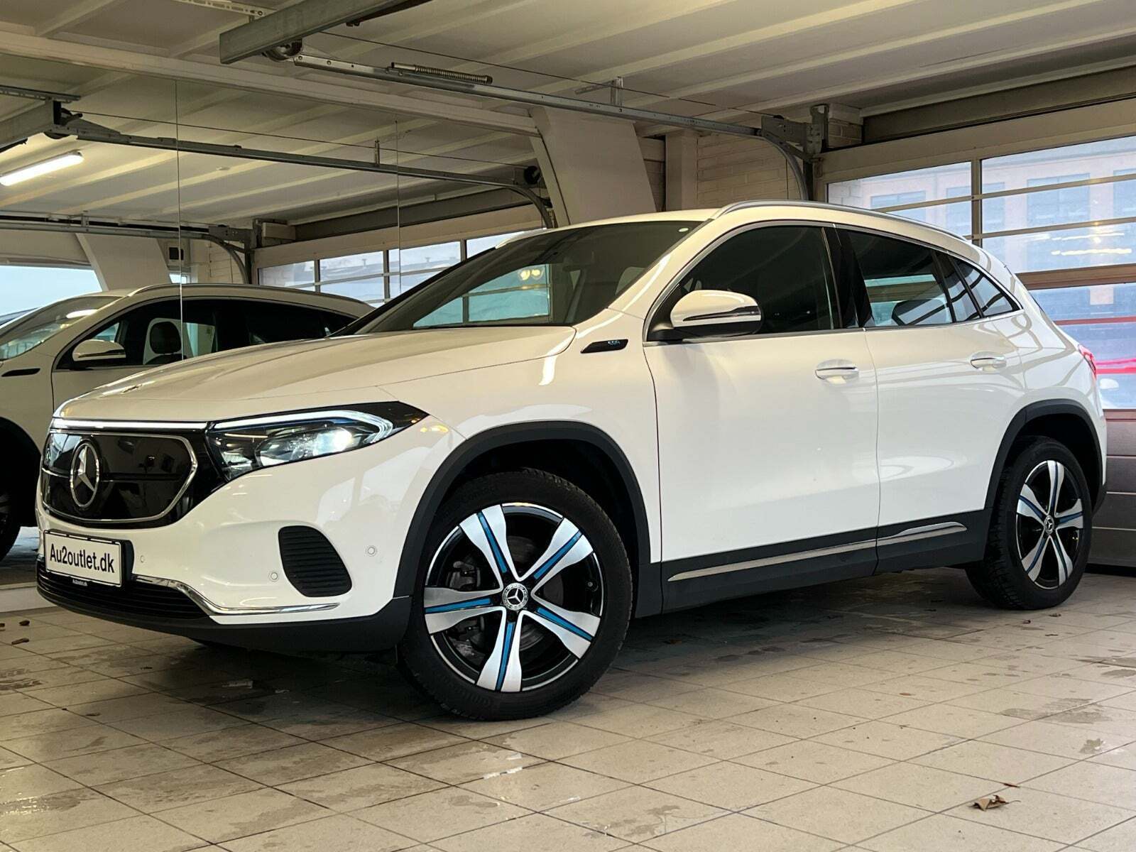 Mercedes EQA250 Electric Art