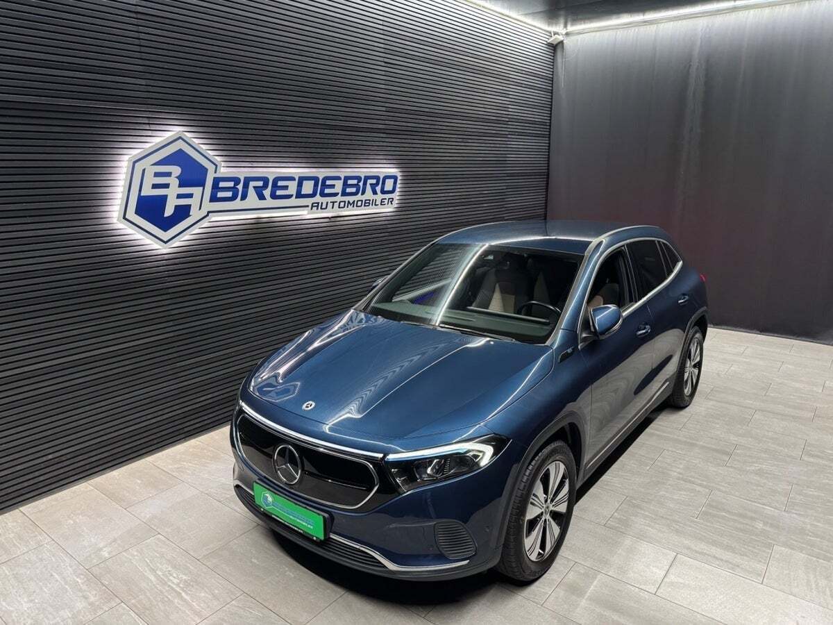 Mercedes EQA250+ Electric Art