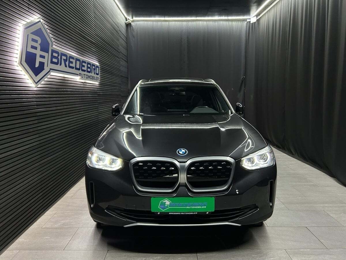 BMW iX3 Inspiring