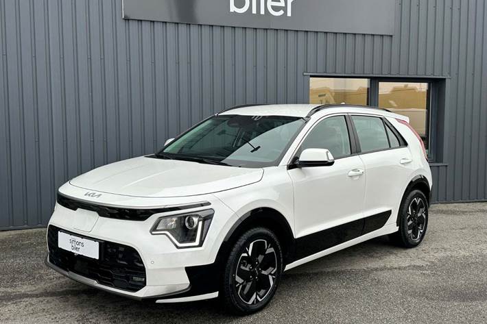 Hvid Kia Niro fra 2022 set udefra