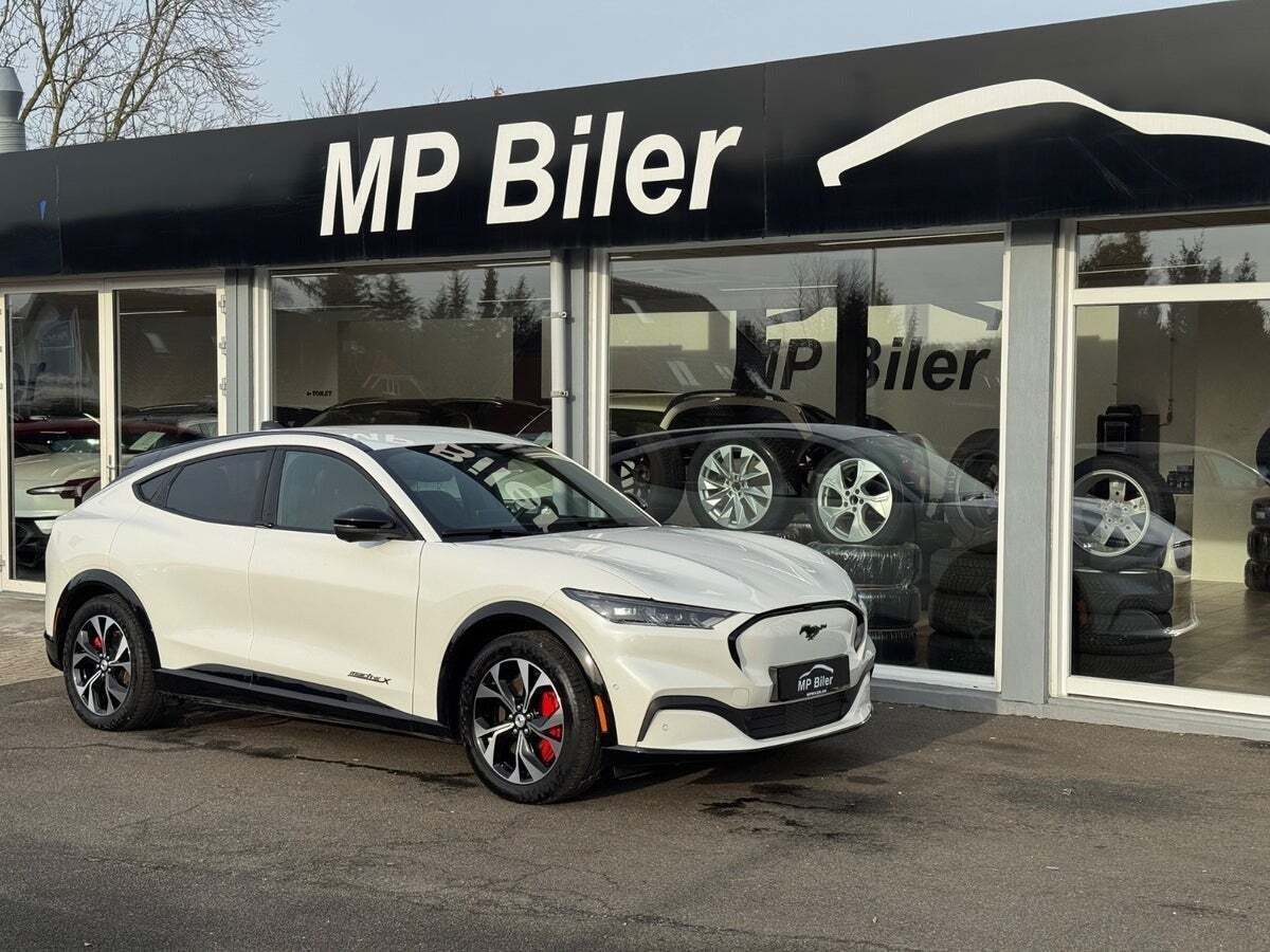 Ford Mustang Mach-E 75 Premium Standard Range AWD