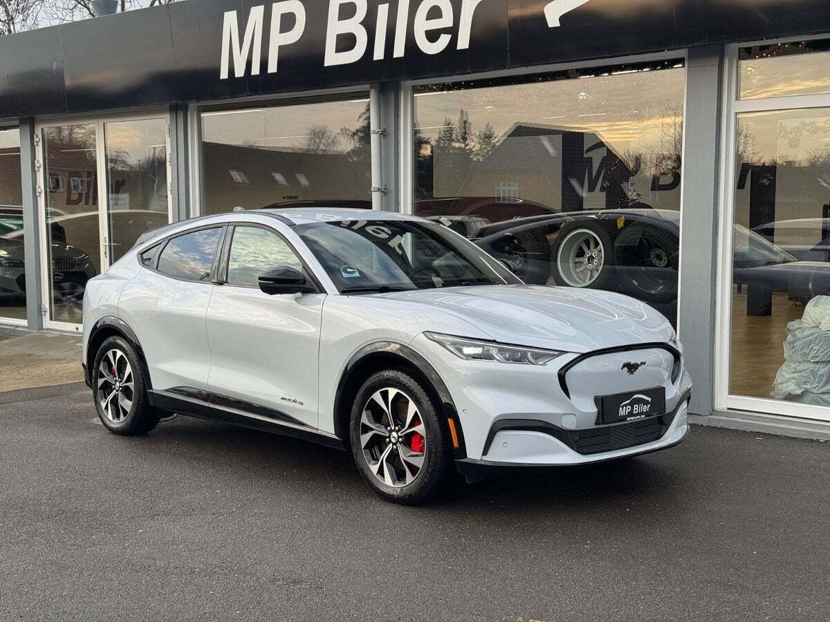 Ford Mustang Mach-E 75 Premium Standard Range AWD