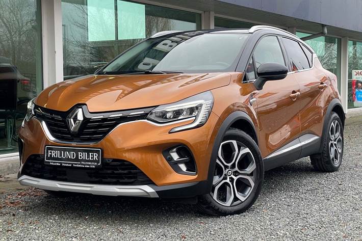 Kobber Renault Captur fra 2021 set udefra