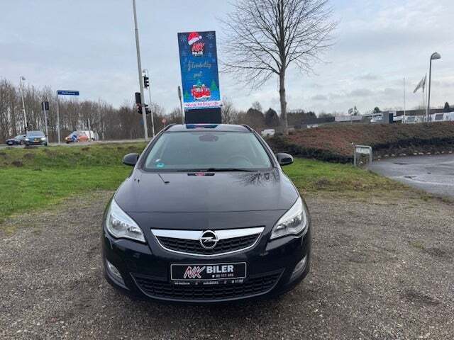 Opel Astra 1,7 CDTi 110 Enjoy Sports Tourer