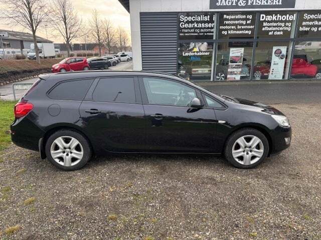 Opel Astra 1,7 CDTi 110 Enjoy Sports Tourer