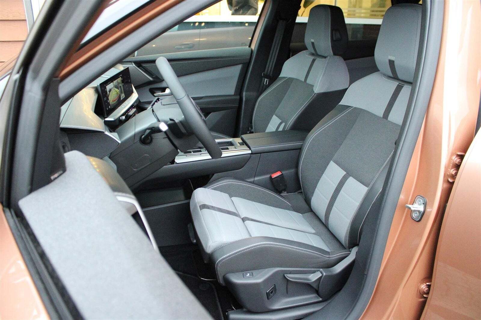 Opel Grandland-e 73 GS Sky