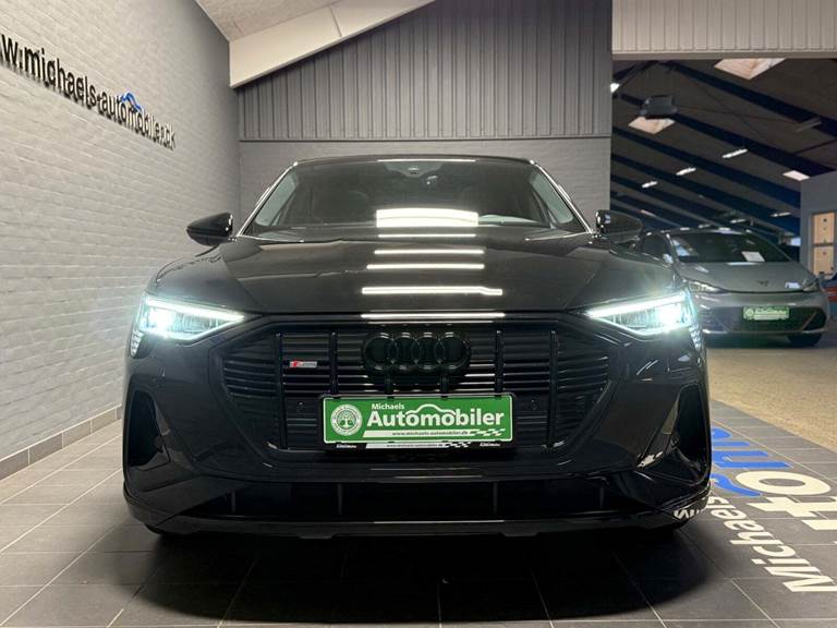 Audi e-tron 55 Black Edition S-line Sportback quattro