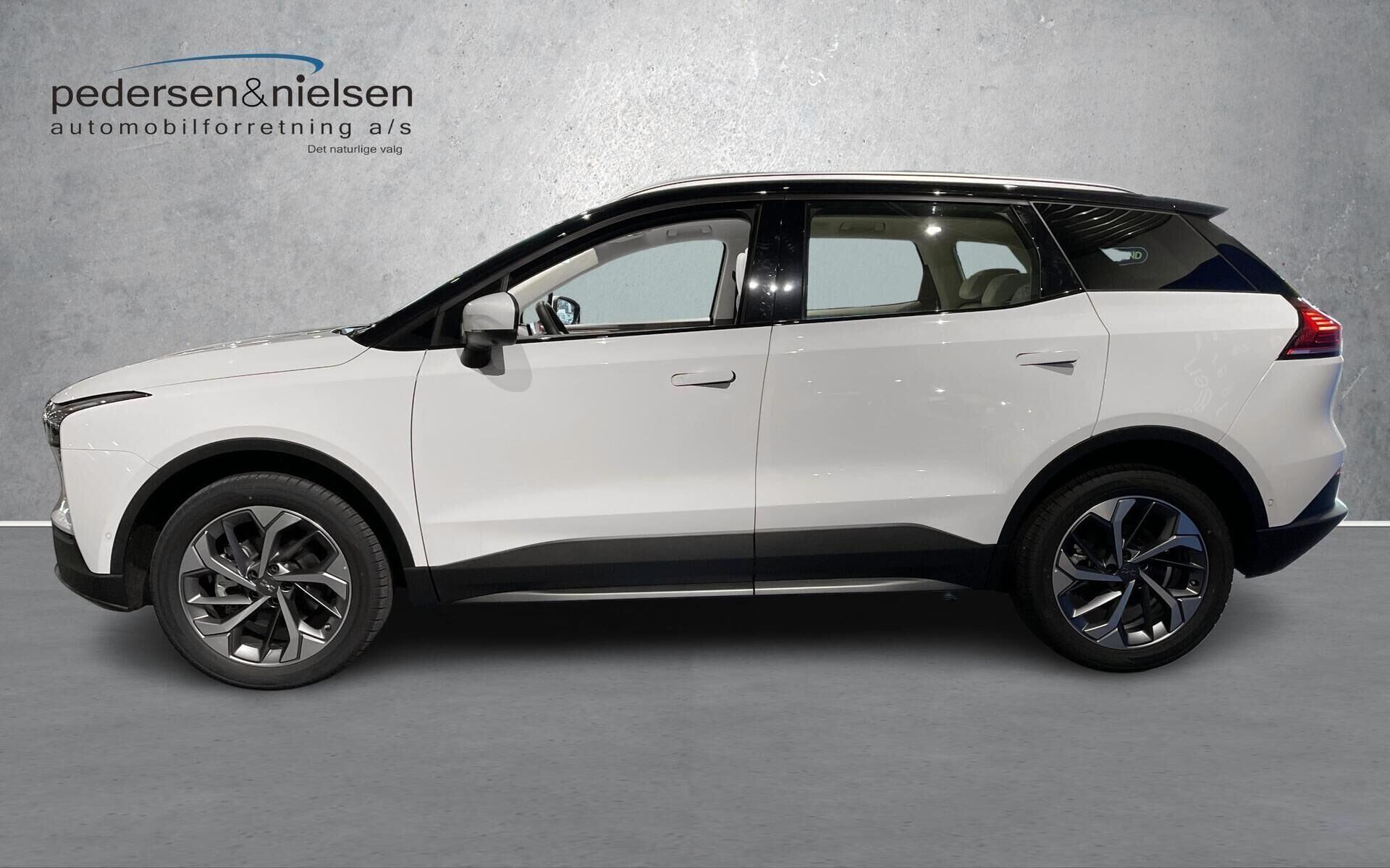 Aiways U5 EL Premium 204HK 5d Aut.