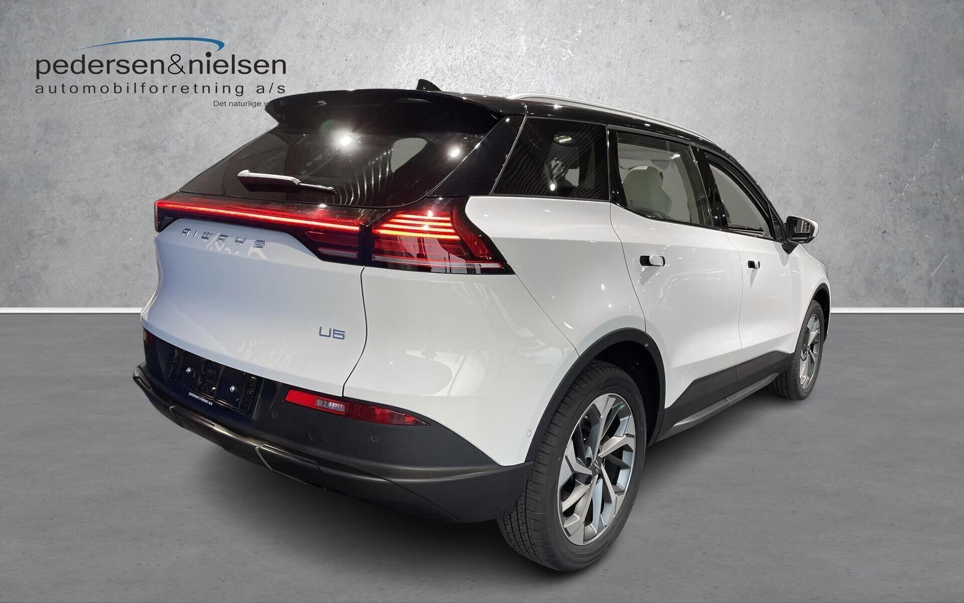 Aiways U5 EL Premium 204HK 5d Aut.