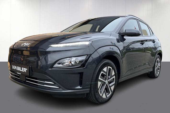 Sort Hyundai Kona fra 2022 set udefra