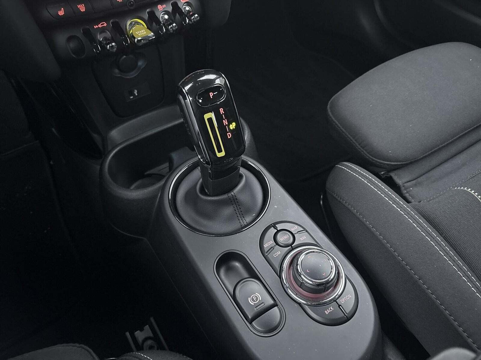 Grå Mini Cooper SE fra 2022