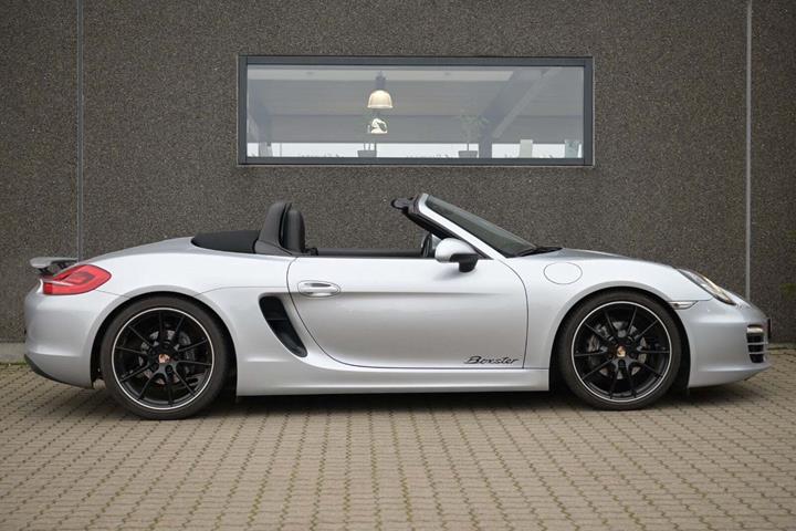 Sølv Porsche Boxster fra 2014
