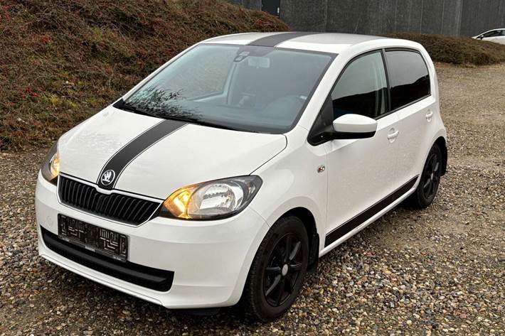 Hvid Skoda Citigo fra 2014 set udefra