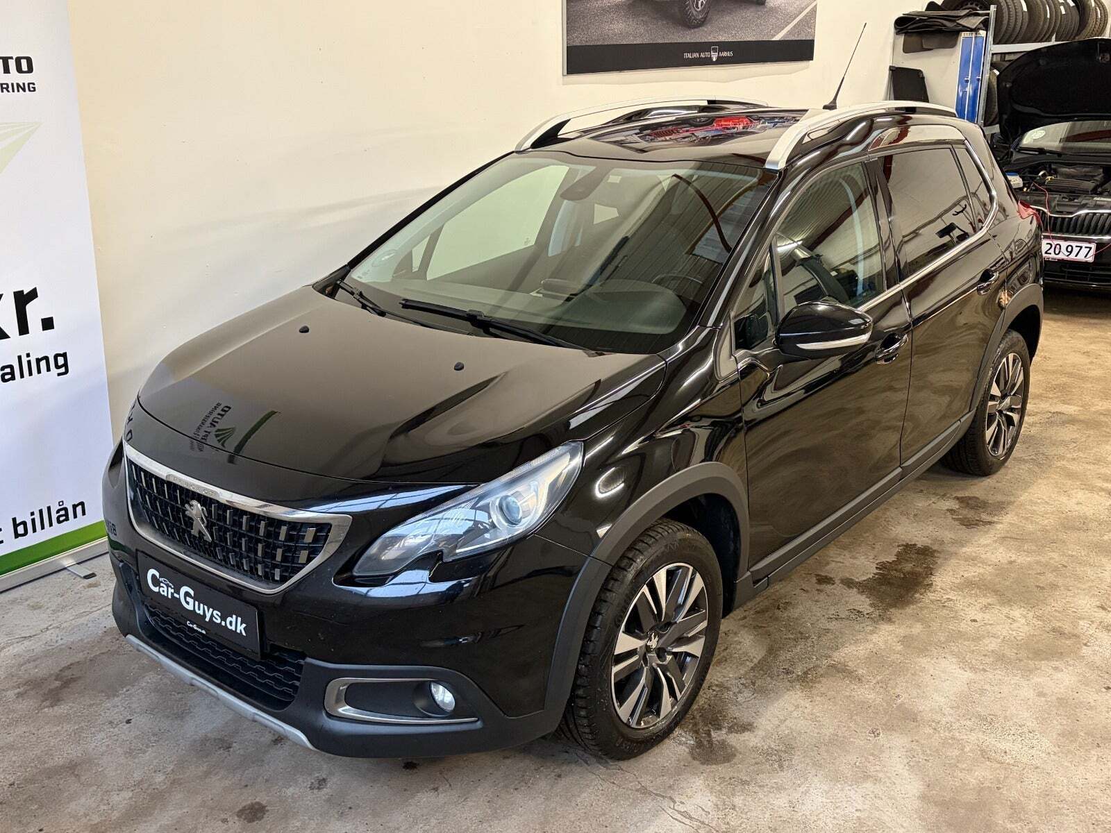 Peugeot 2008 1,6 BlueHDi 100 Allure Sky