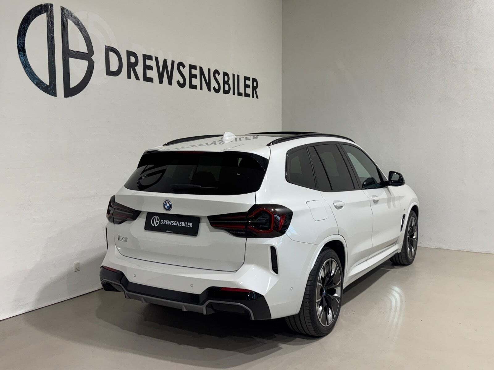 BMW iX3 Charged Plus M-Sport