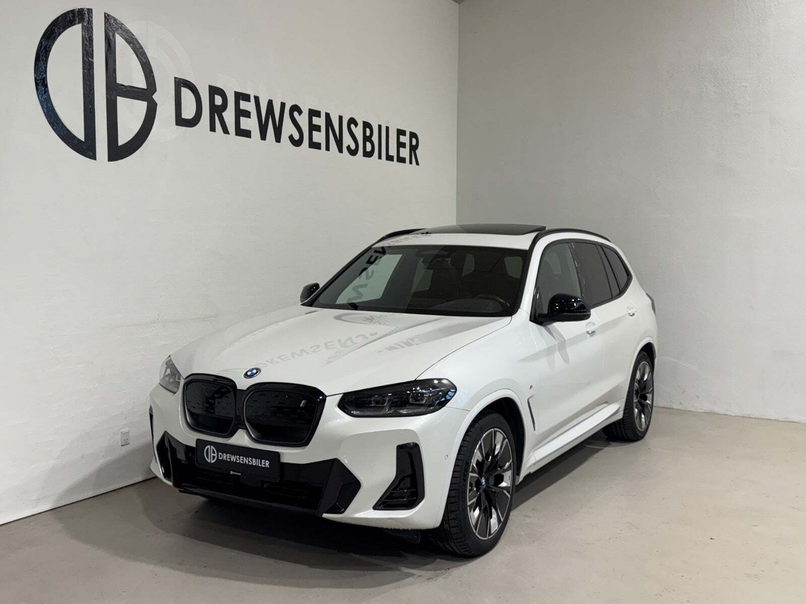 BMW iX3 Charged Plus M-Sport