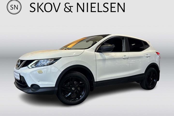 Hvid Nissan Qashqai fra 2016 set udefra