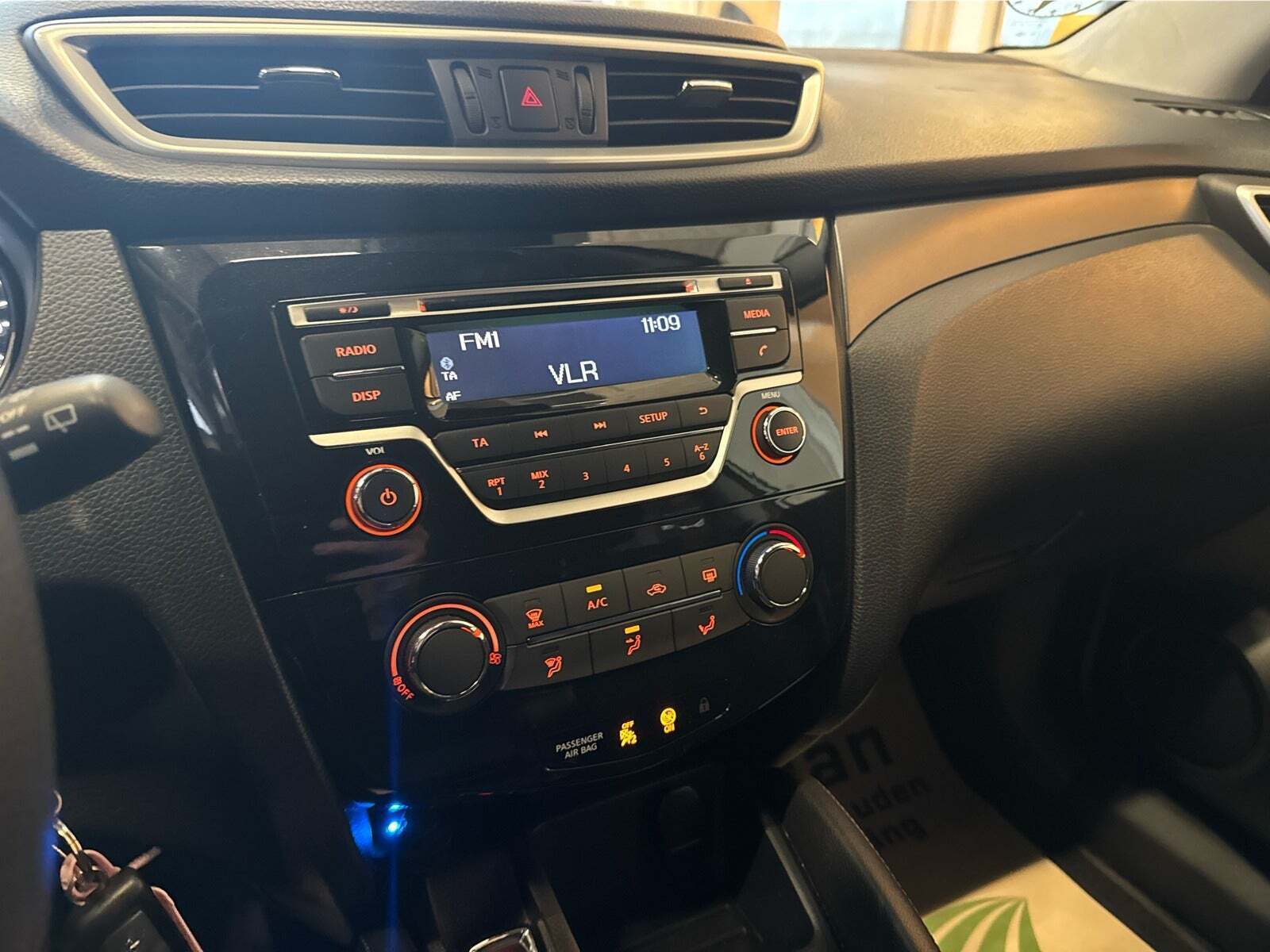 Hvid Nissan Qashqai fra 2016