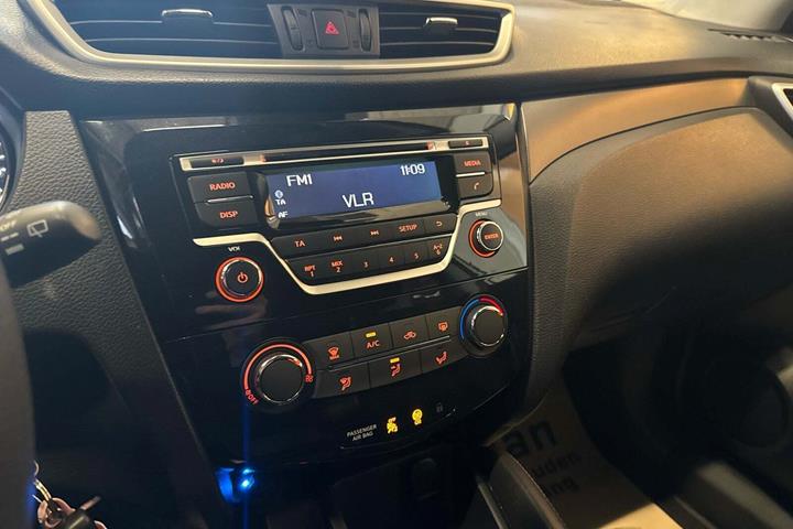 Hvid Nissan Qashqai fra 2016