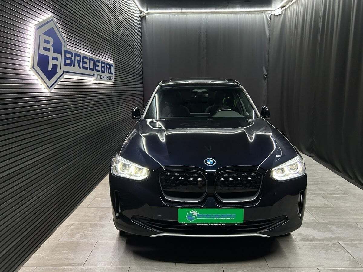 BMW iX3 Inspiring