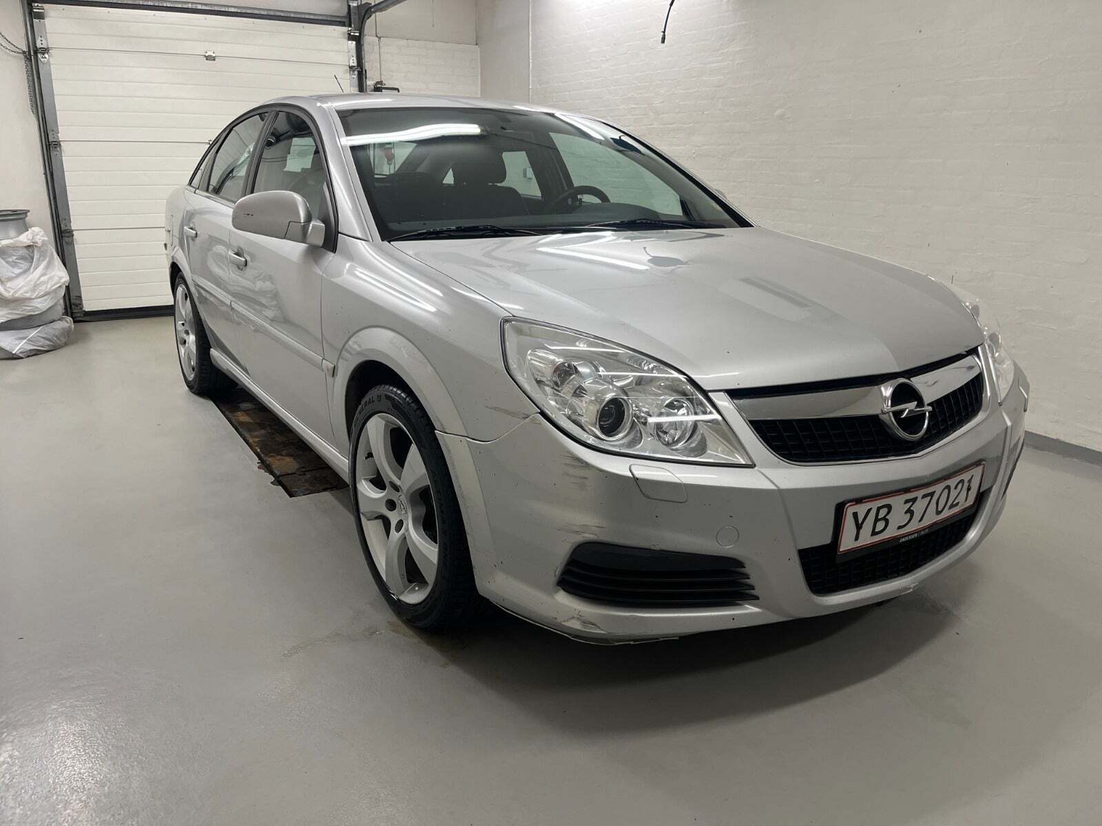 Opel Vectra 1,8 16V 122 Elegance