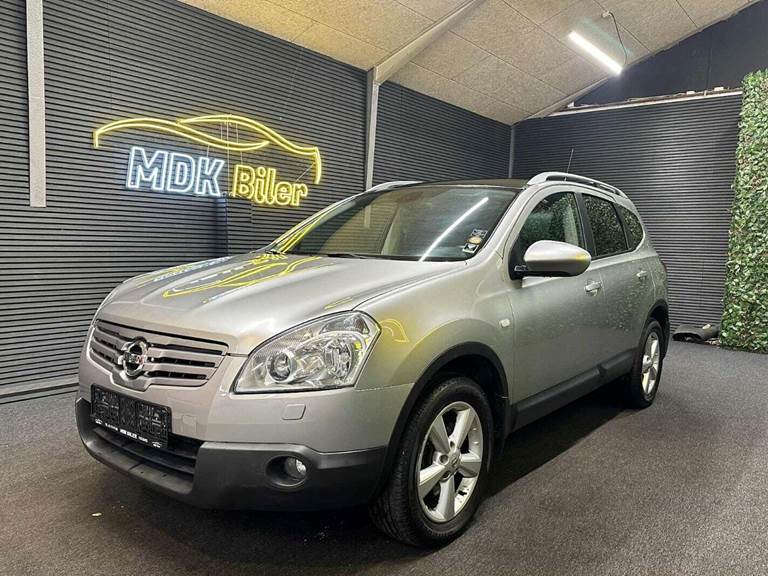 Nissan Qashqai+2 2,0 Acenta CVT 4WD 7prs