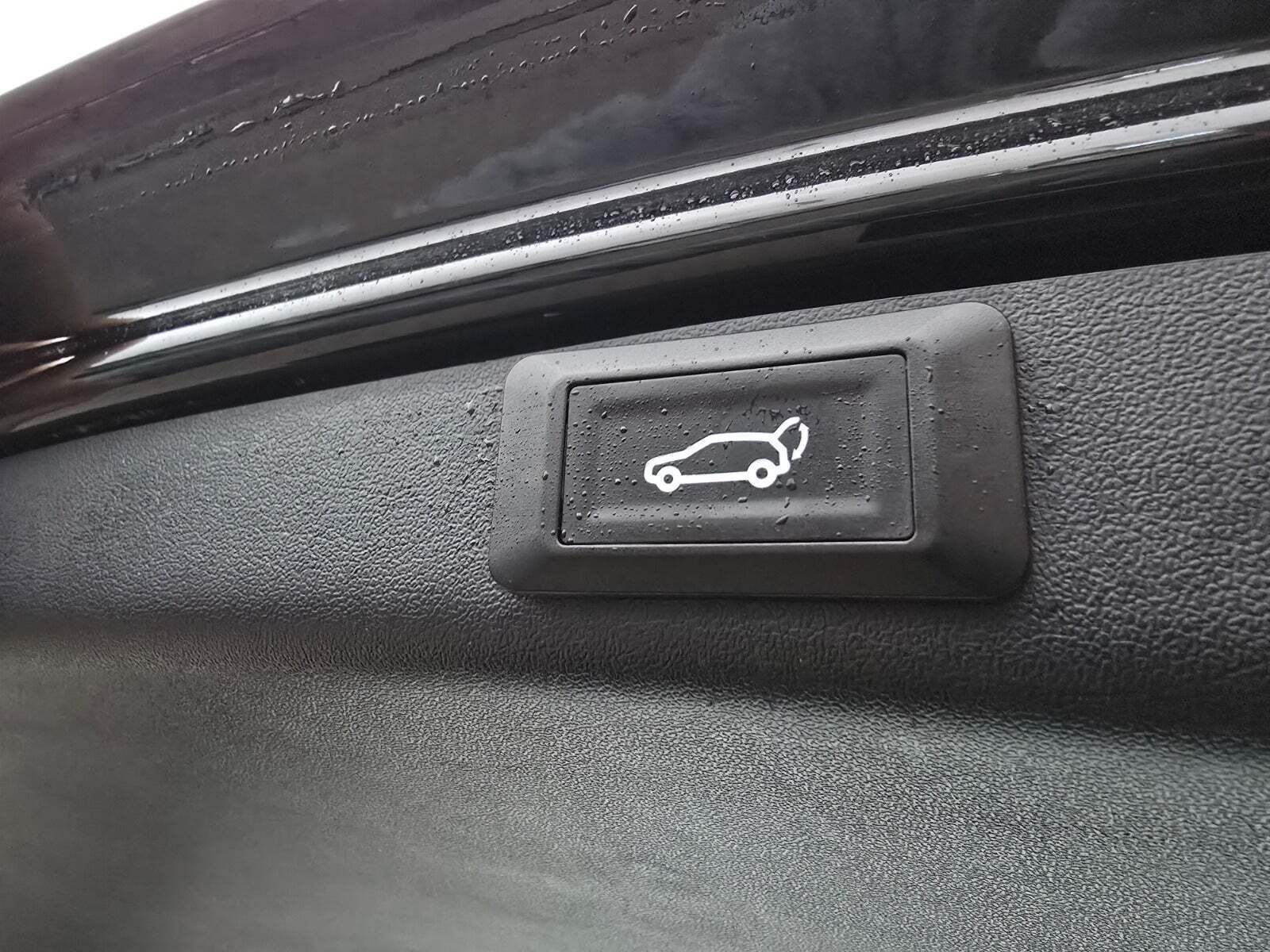 Sort Tesla Model 3 fra 2019