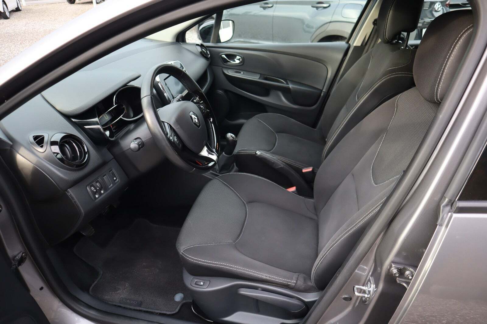 Renault Clio IV 0,9 TCe 90 Expression Sport Tourer