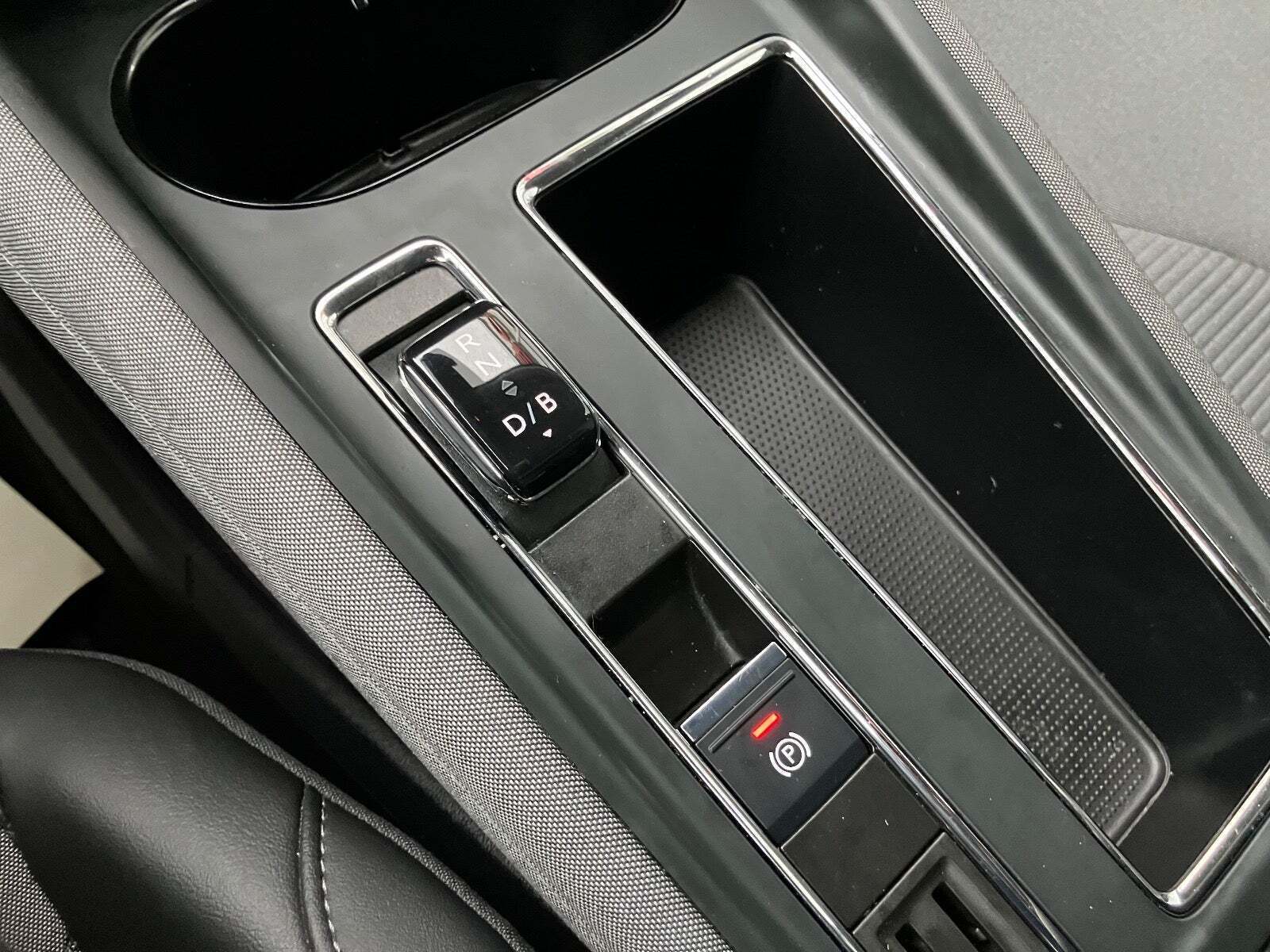 Sort Skoda Enyaq fra 2024