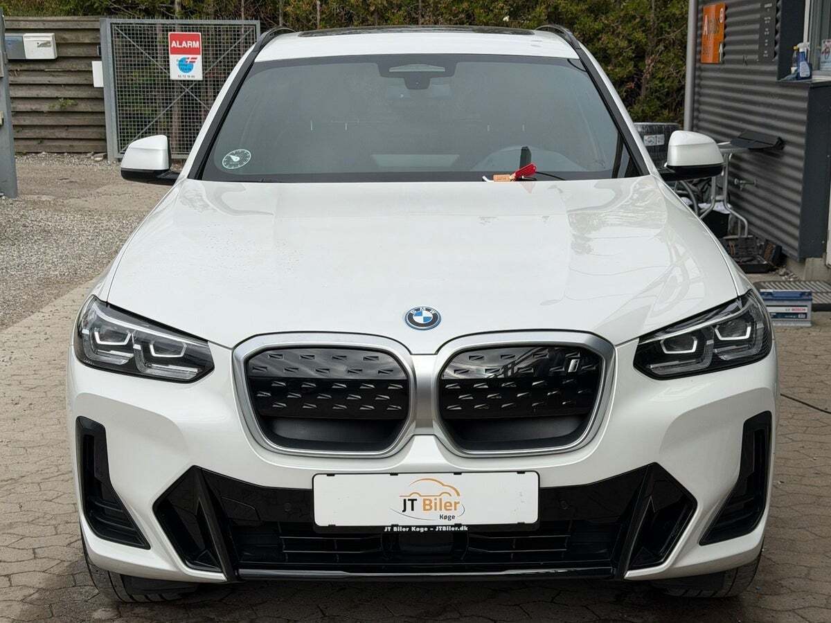BMW iX3 Charged M-Sport