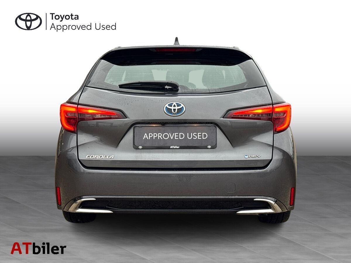 Toyota Corolla 1,8 Touring Sports Hybrid Active Comfort Pack E-CVT 140HK Stc Trinl. Gear