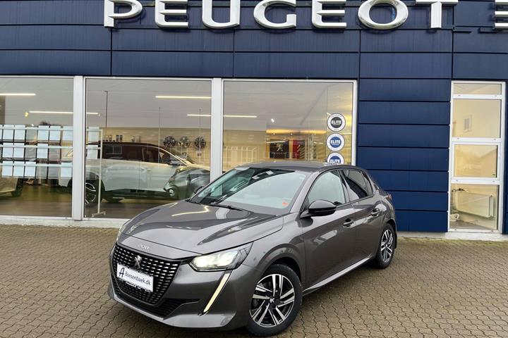 Grå Peugeot 208 fra 2022 set udefra
