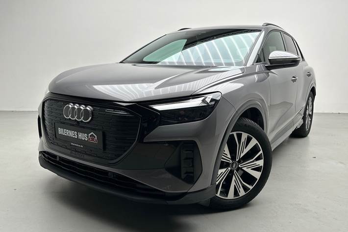 Grå Audi Q4 fra 2022