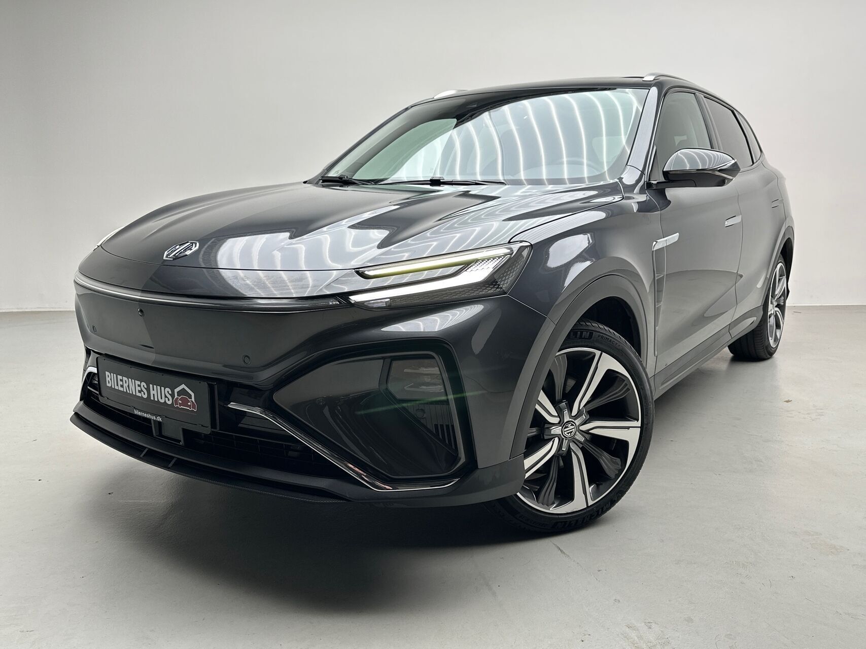 Grå MG Marvel R fra 2022