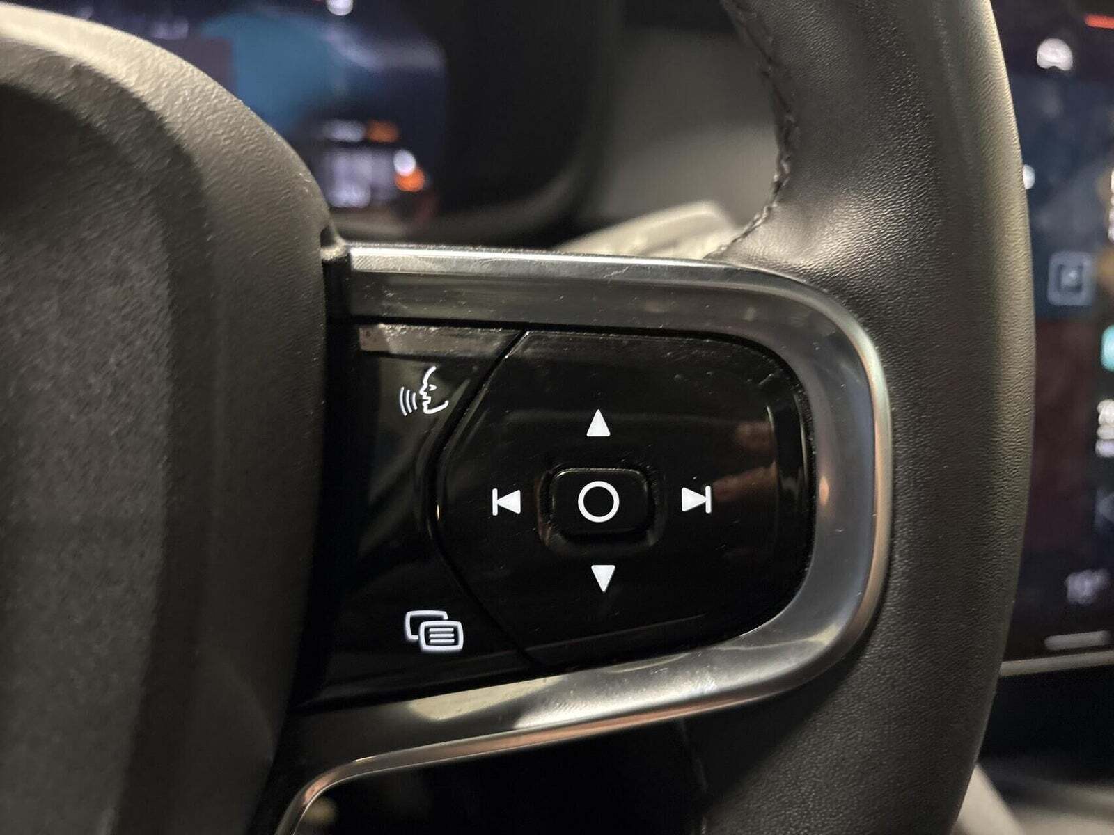 Grå Polestar 2 fra 2023