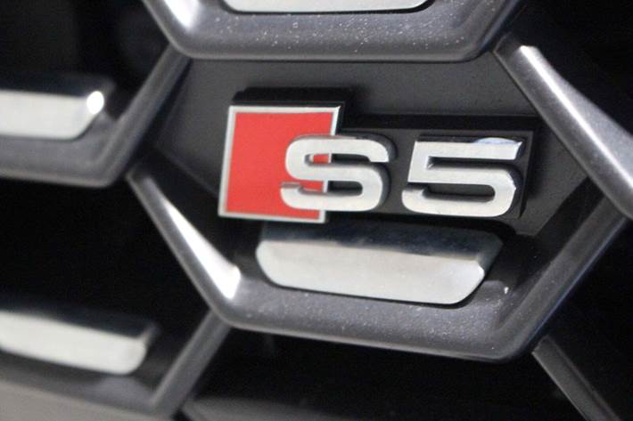 Sort Audi S5 fra 2020