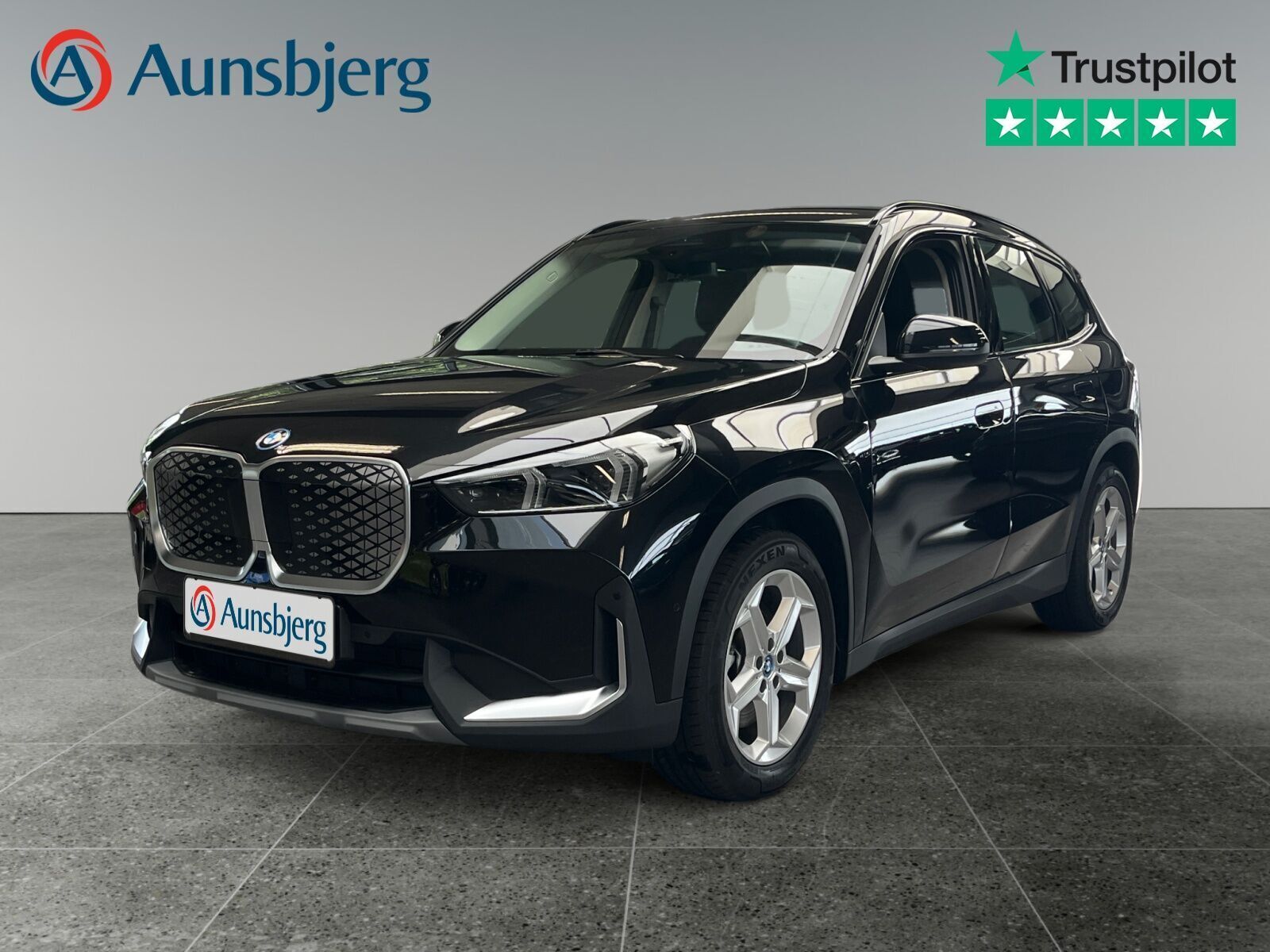 Sort BMW iX1 fra 2024