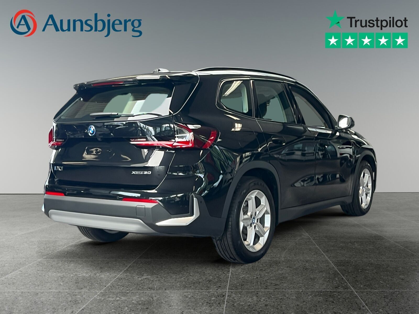 BMW iX1 xDrive30 X-Line