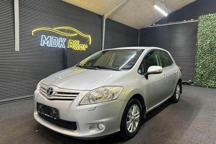undefined Toyota Auris fra 2010